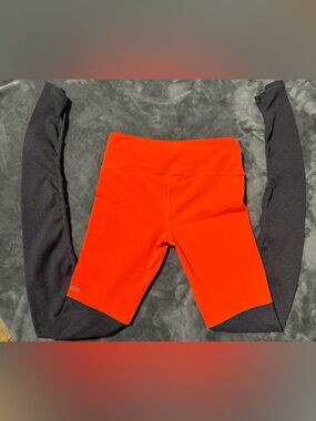 Alo Yoga Goddess Leggings.